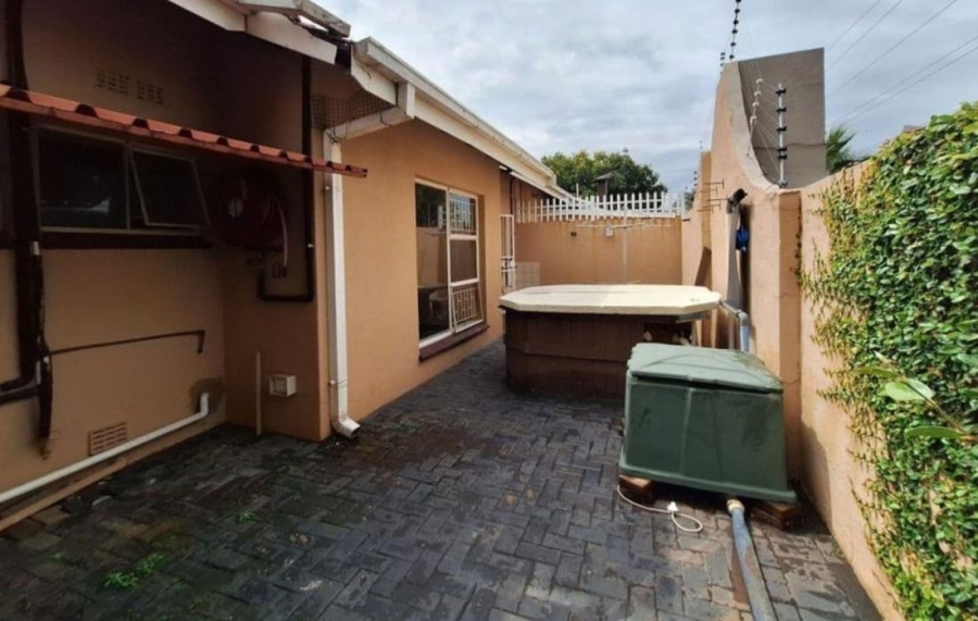 3 Bedroom Property for Sale in Potchefstroom North West